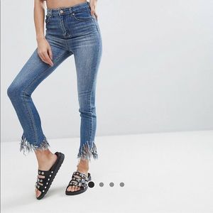 NEW !! High waisted jeans with destroyed step ham
